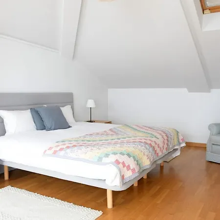 Vila Spacious - Free Parking - Near Metro Lisboa